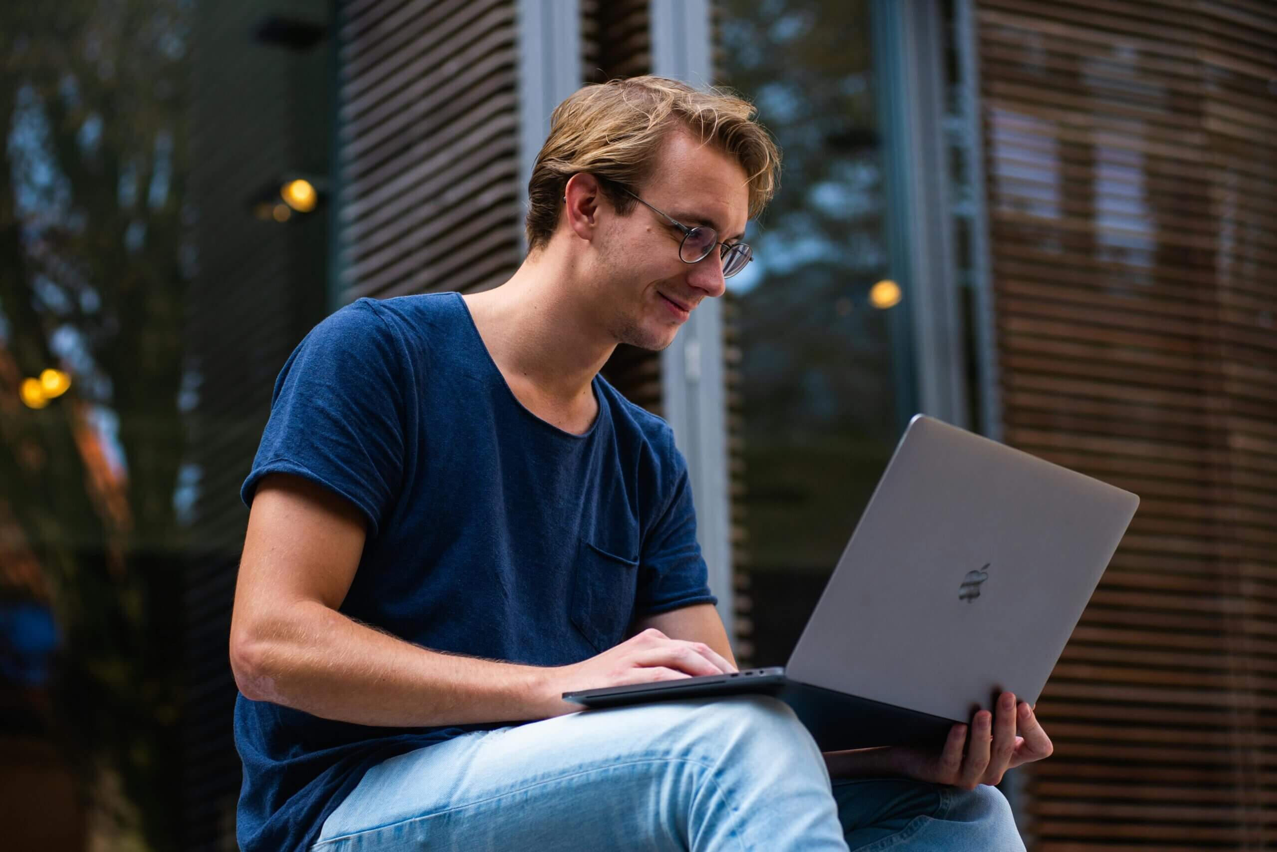 UCaaS and CCaaS solutions from RingCentral, Zoom, 8x8, Dialpad, Nextiva and CallTower